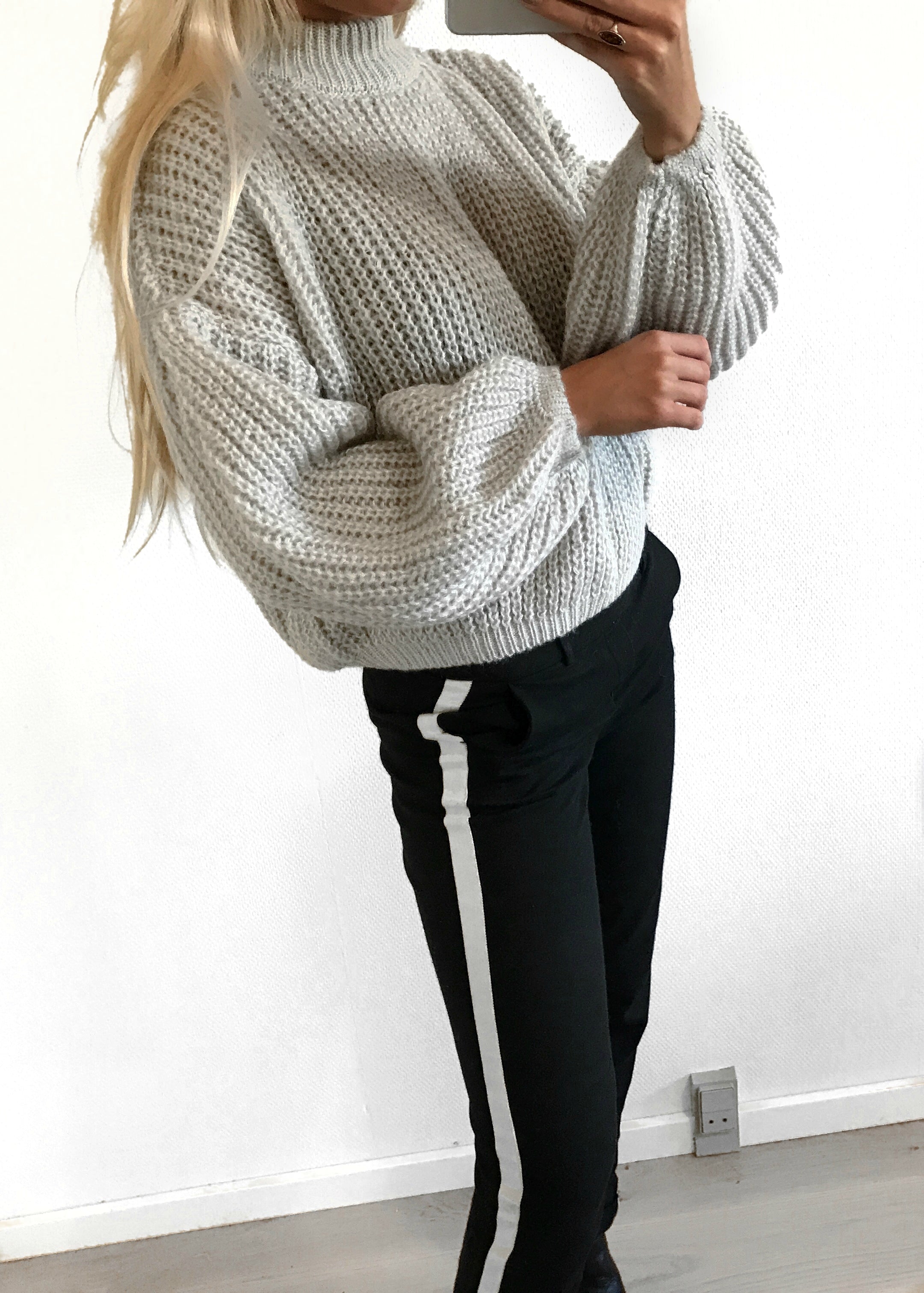 Aurelia Grå Sweater